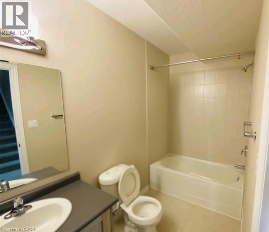 319 Moorlands Crescent Property Photo 13