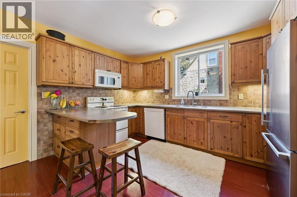 74 Selkirk Street Property Photo 9