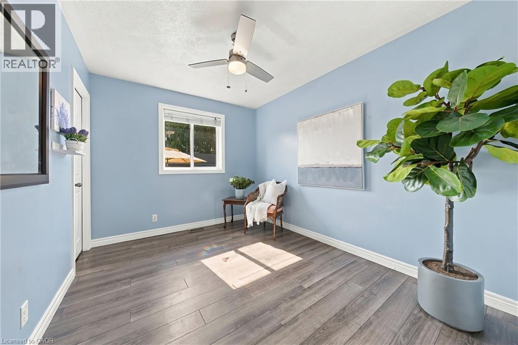 915 St George Street Property Photo 12