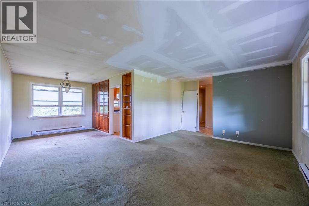 107 Erie Street Property Photo 12