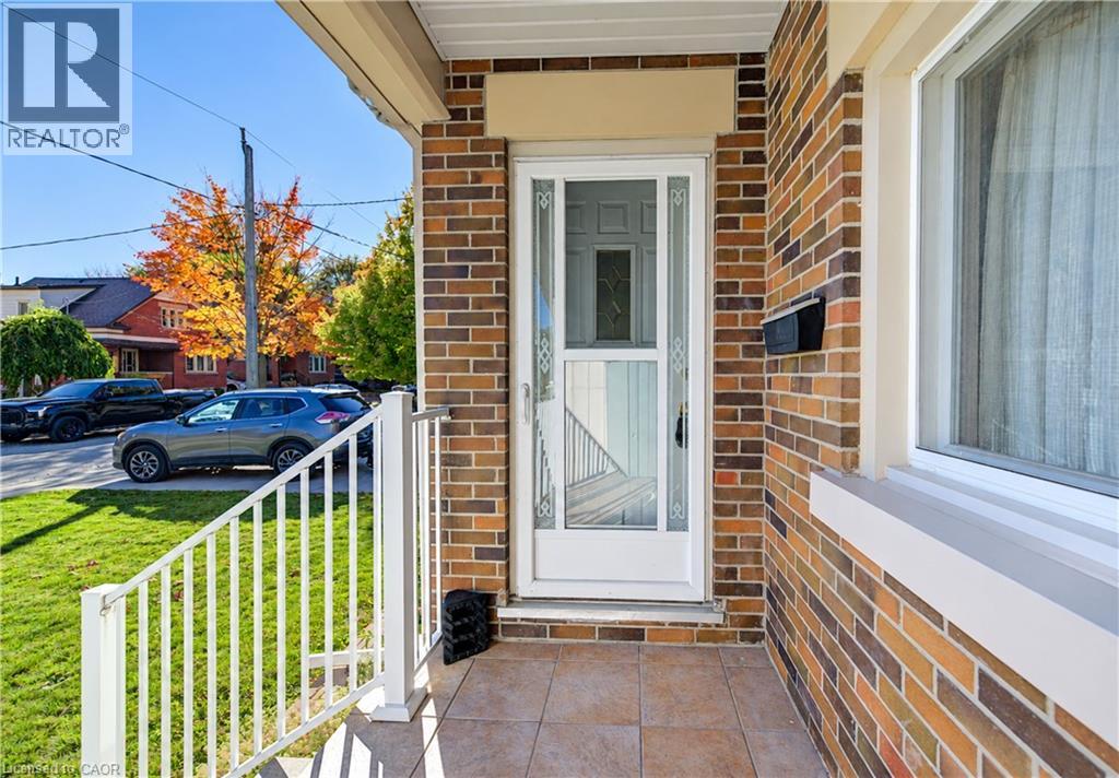 144 Graham Street Property Photo 3