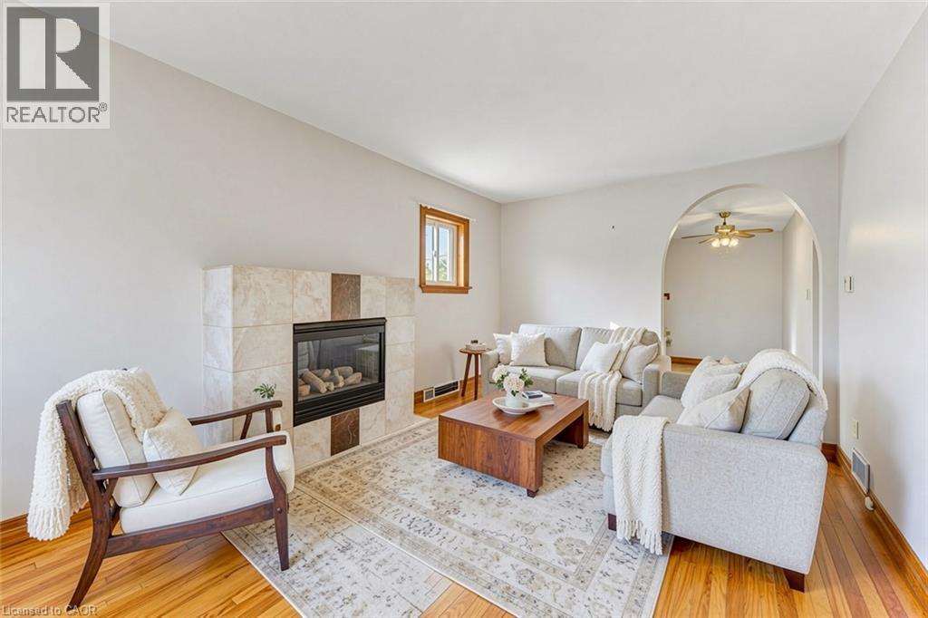 144 Graham Street Property Photo 8