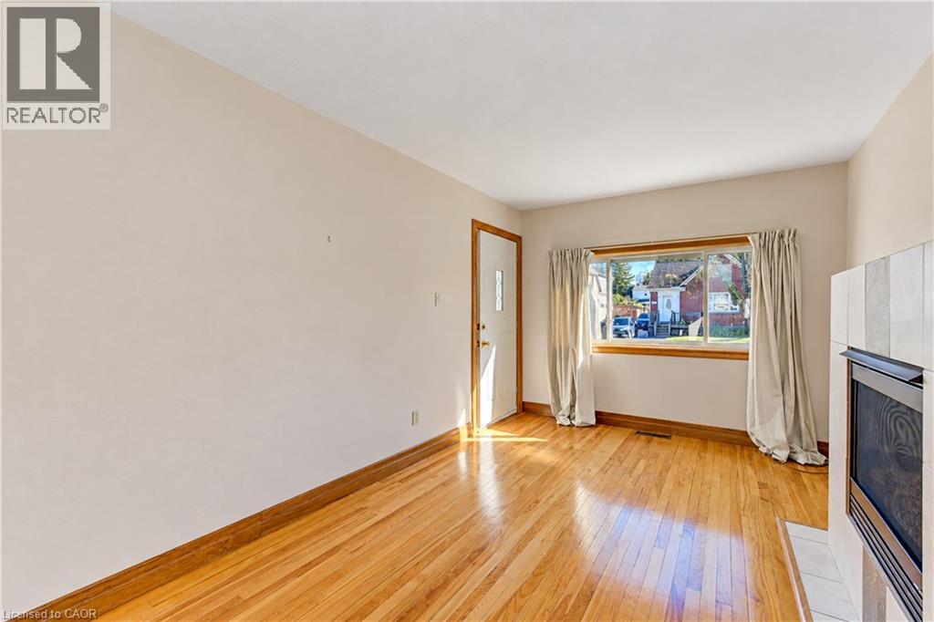 144 Graham Street Property Photo 11