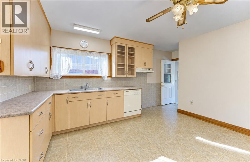 144 Graham Street Property Photo 15