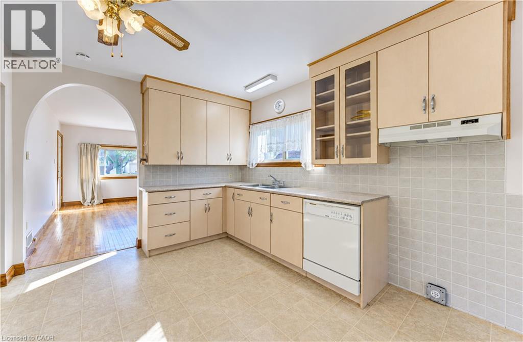 144 Graham Street Property Photo 17