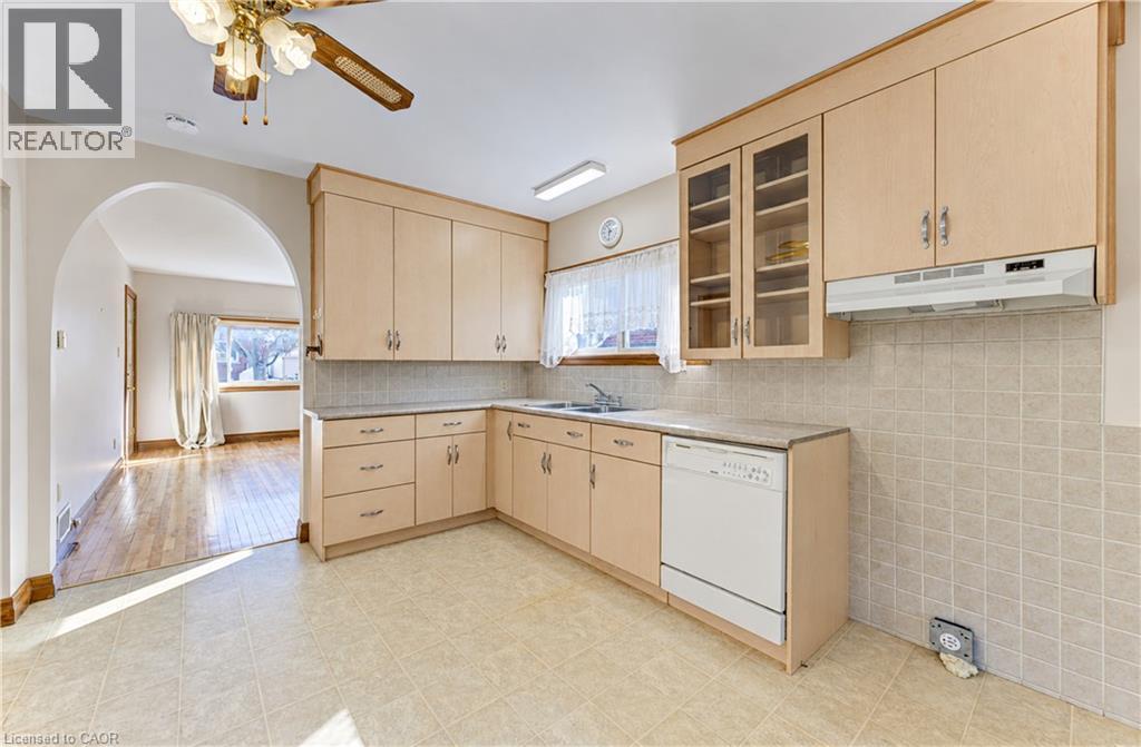 144 Graham Street Property Photo 19