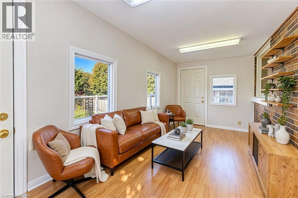 144 Graham Street Property Photo 31