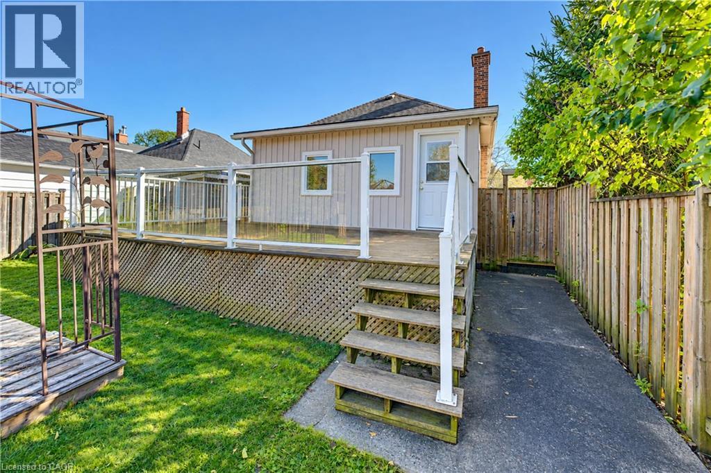 144 Graham Street Property Photo 36
