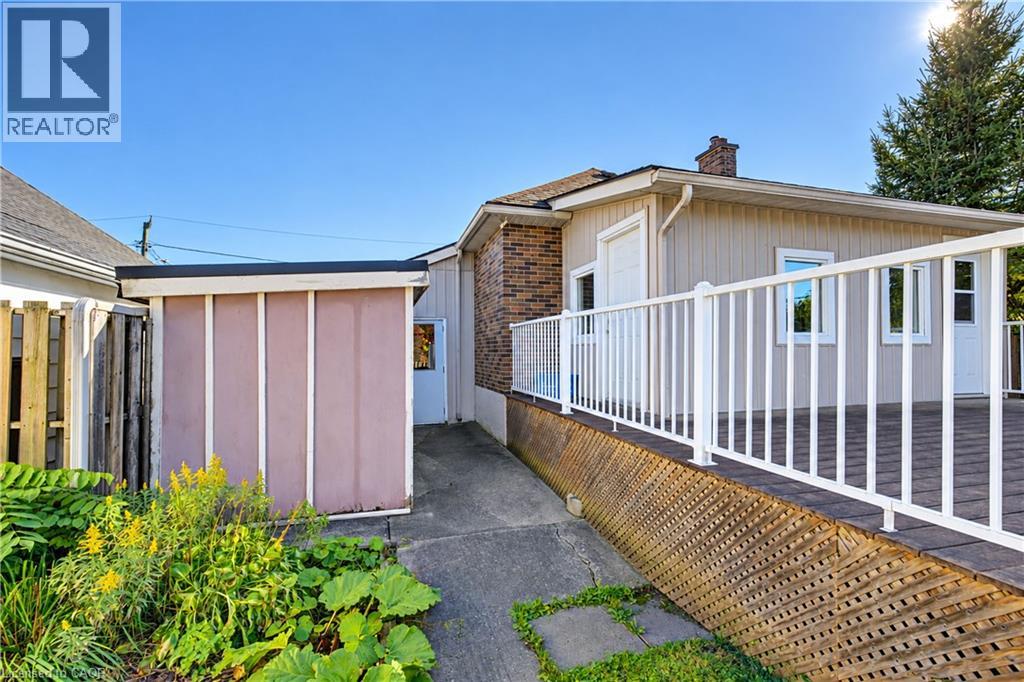 144 Graham Street Property Photo 39