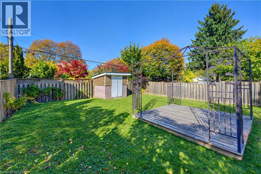 144 Graham Street Property Photo 40