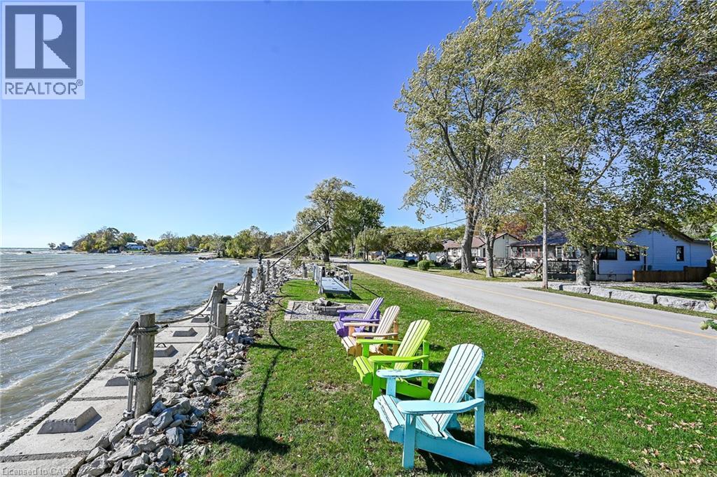 233 Blue Water Parkway Property Photo 3