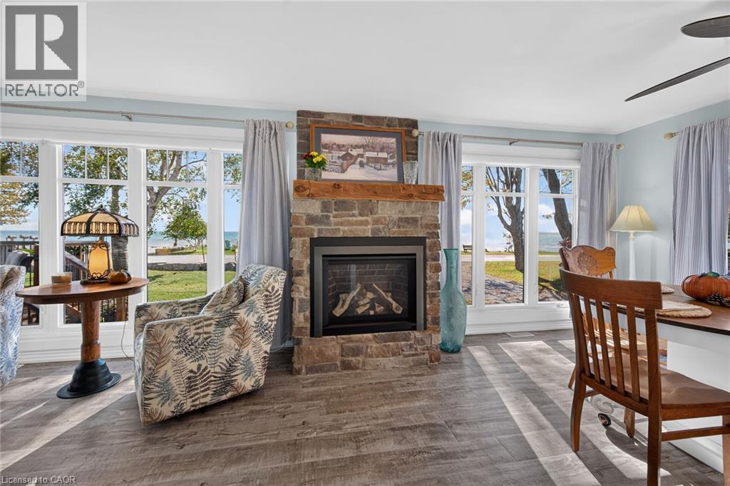 233 Blue Water Parkway Property Photo 12