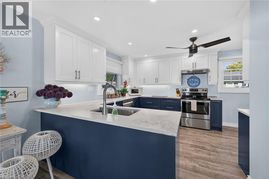 233 Blue Water Parkway Property Photo 15