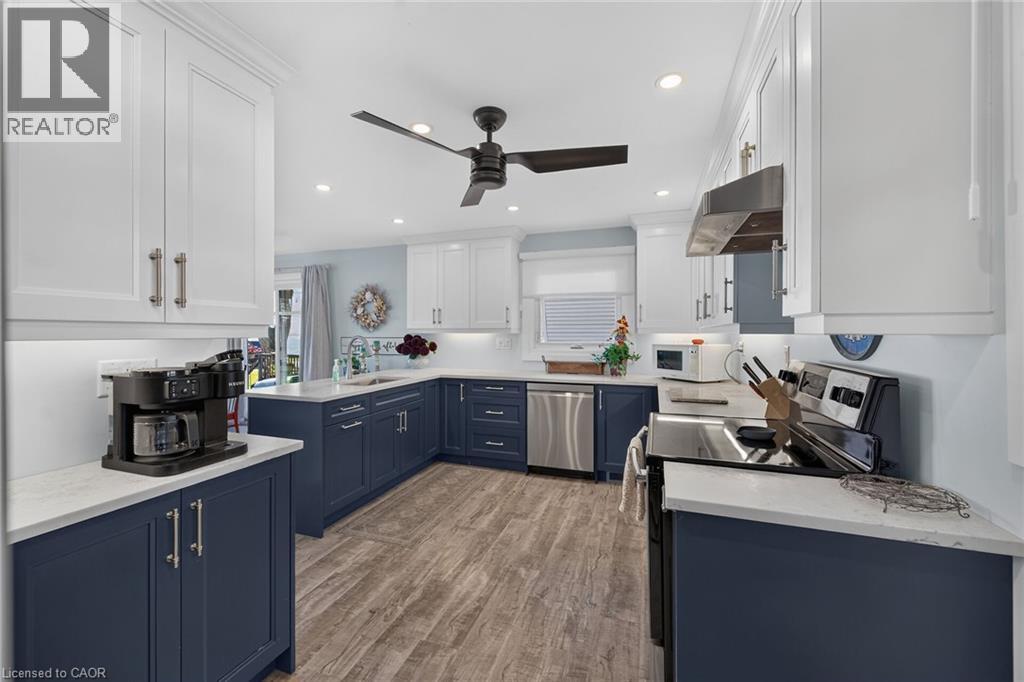 233 Blue Water Parkway Property Photo 18