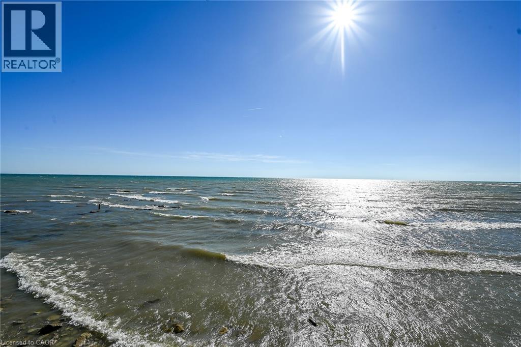 233 Blue Water Parkway Property Photo 41