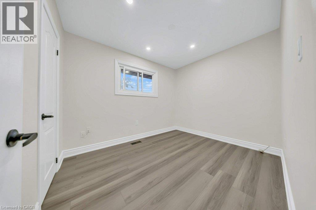 441 West 5th Street Property Photo 14