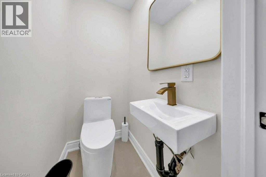 441 West 5th Street Property Photo 21