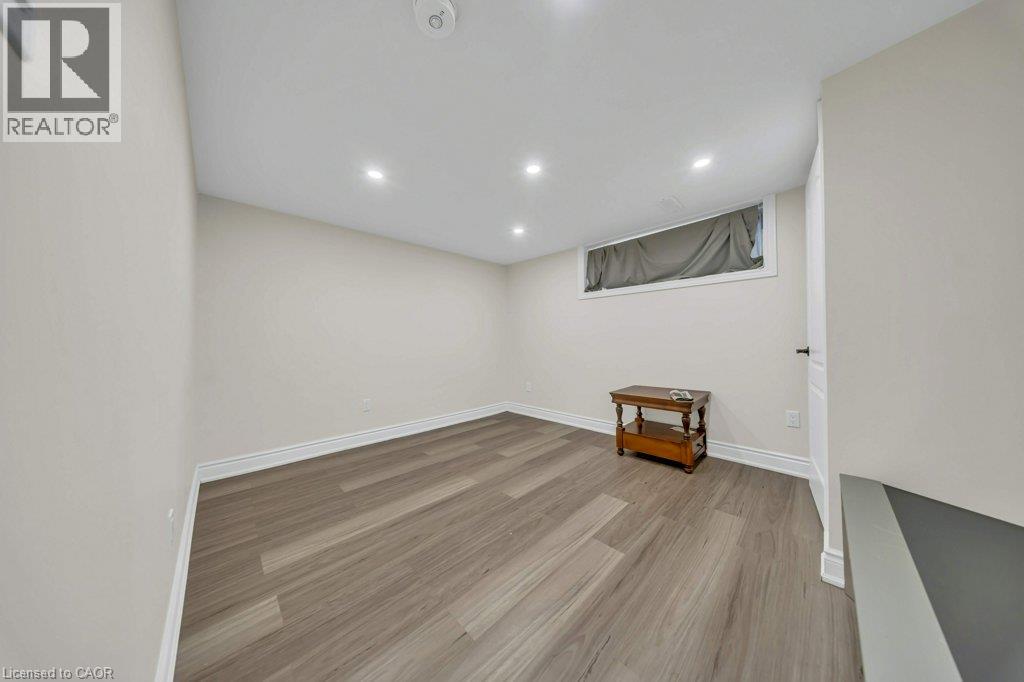 441 West 5th Street Property Photo 29
