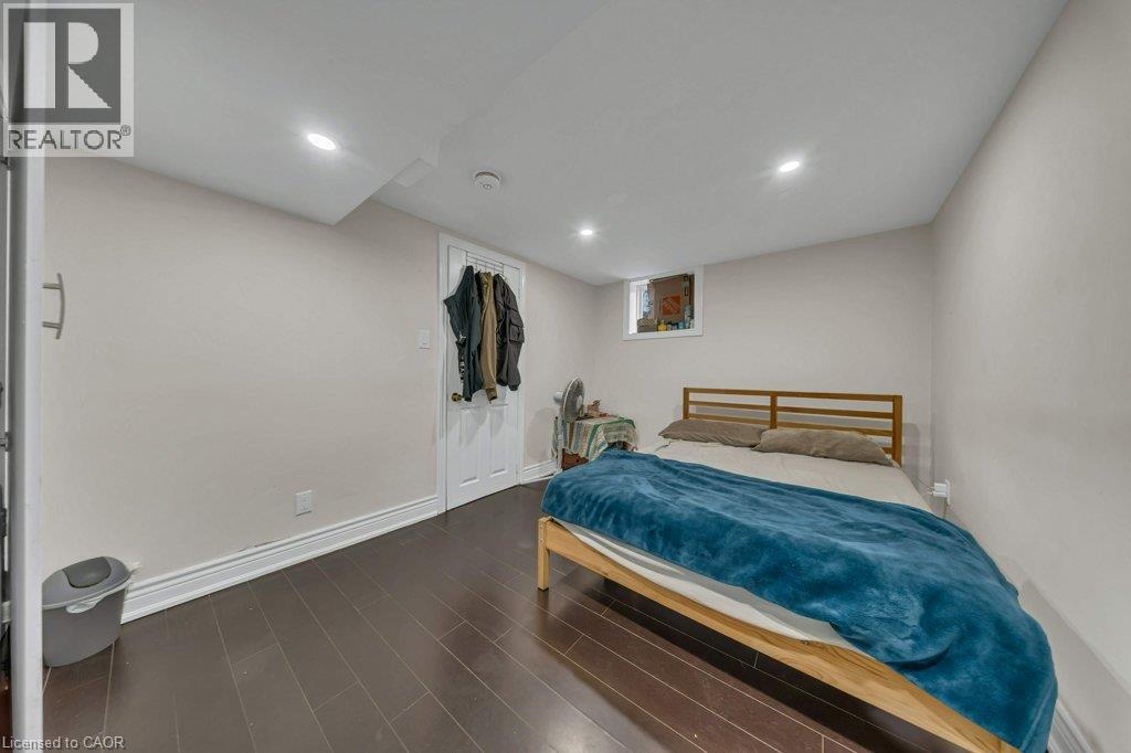 441 West 5th Street Property Photo 35