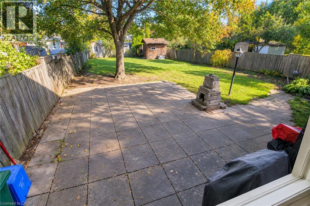 286 Mohawk Road W Property Photo 29