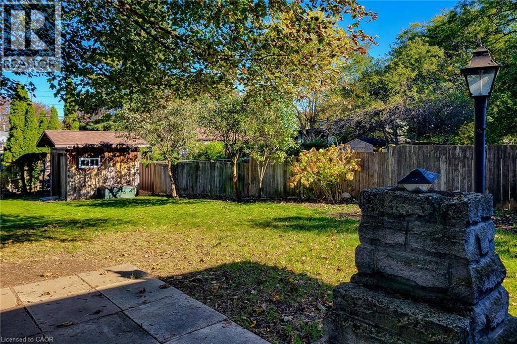 286 Mohawk Road W Property Photo 31