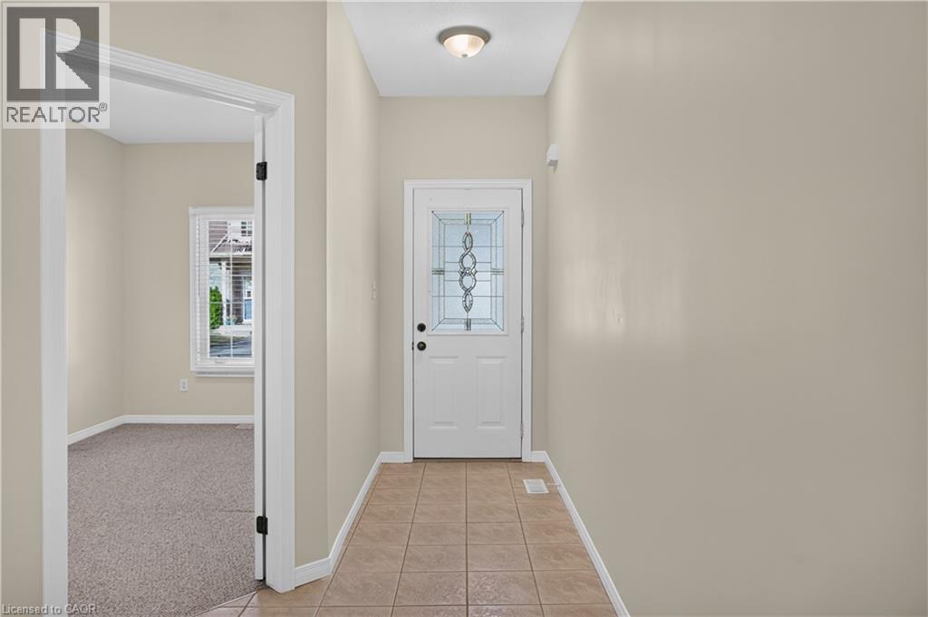 566 Southridge Drive Unit# 65 Property Photo 5