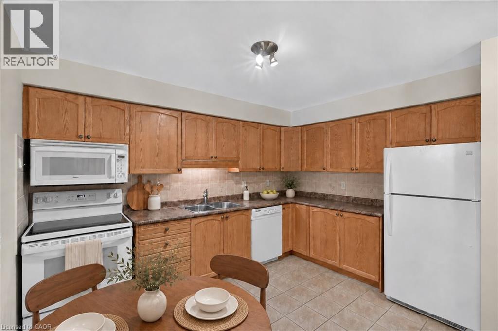 566 Southridge Drive Unit# 65 Property Photo 11