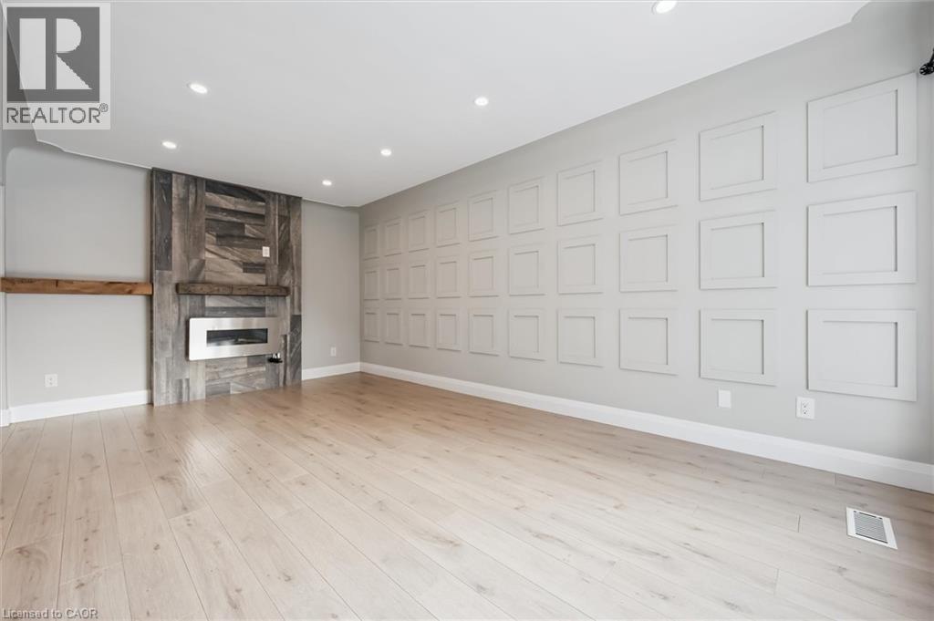 192 Glen Road Unit# Upper Property Photo 8