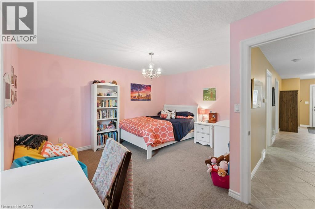 373 Forestlawn Road Property Photo 14