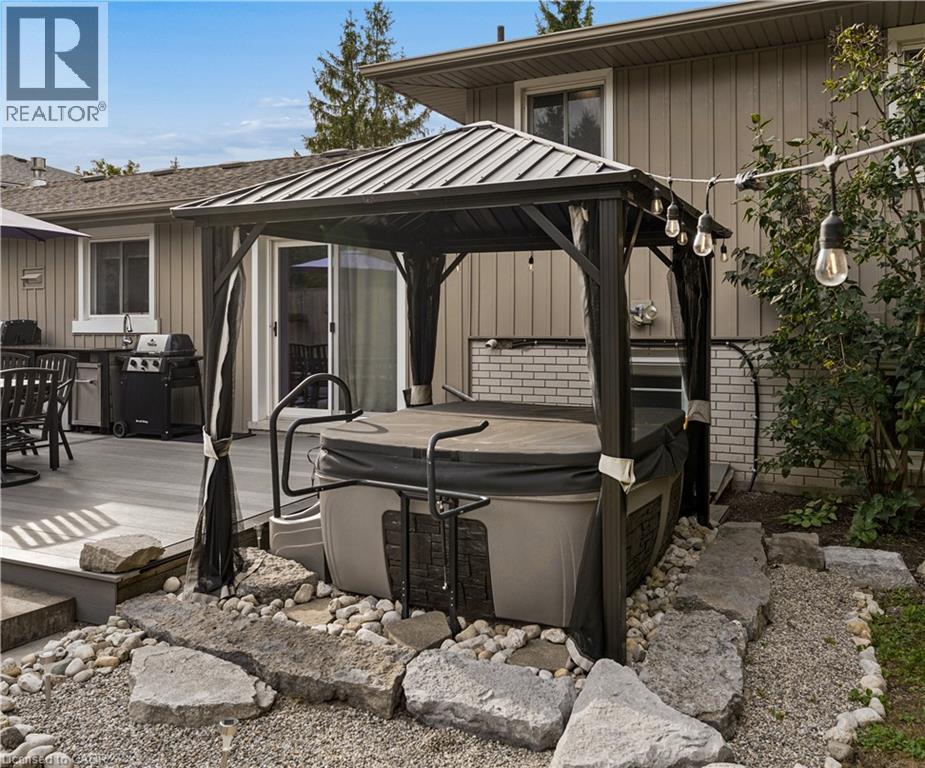 373 Forestlawn Road Property Photo 36