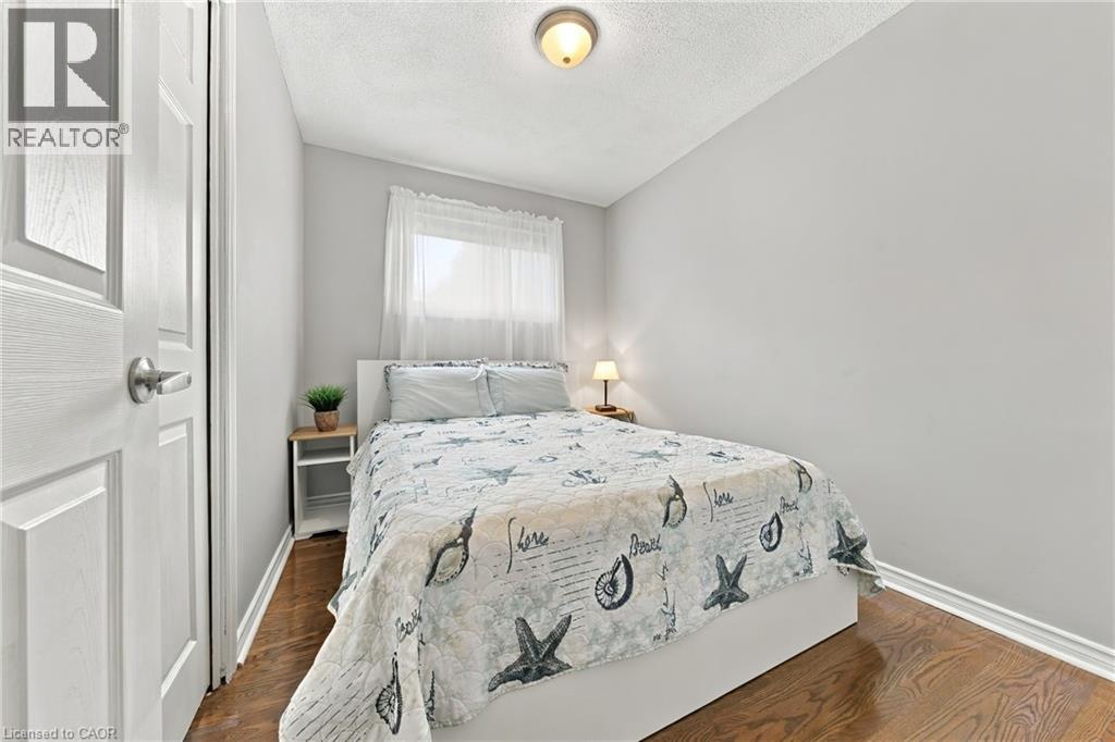 429 Limeridge Road W Property Photo 9