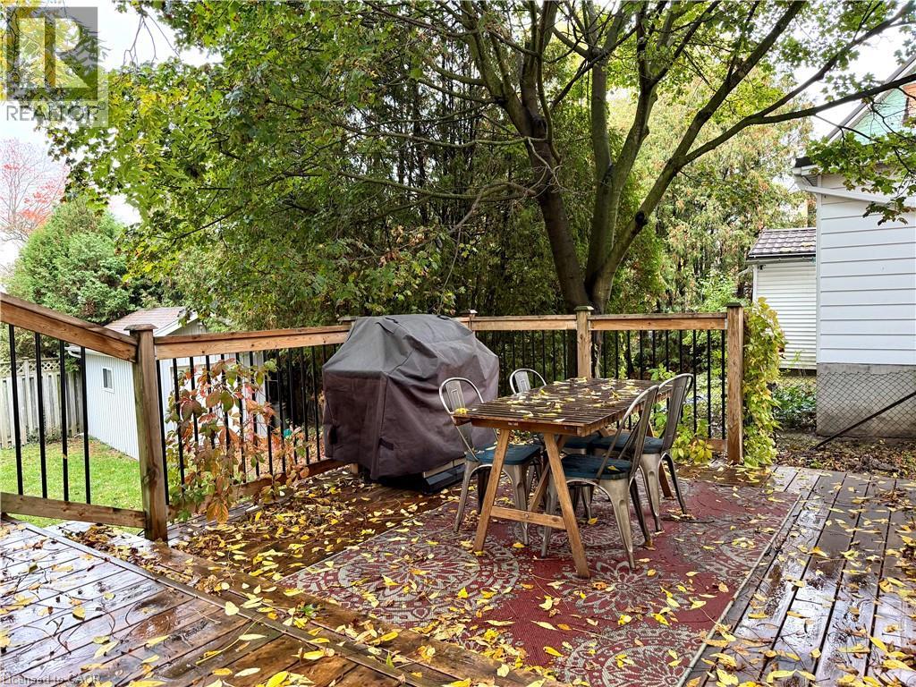 80 Union Street E Property Photo 10
