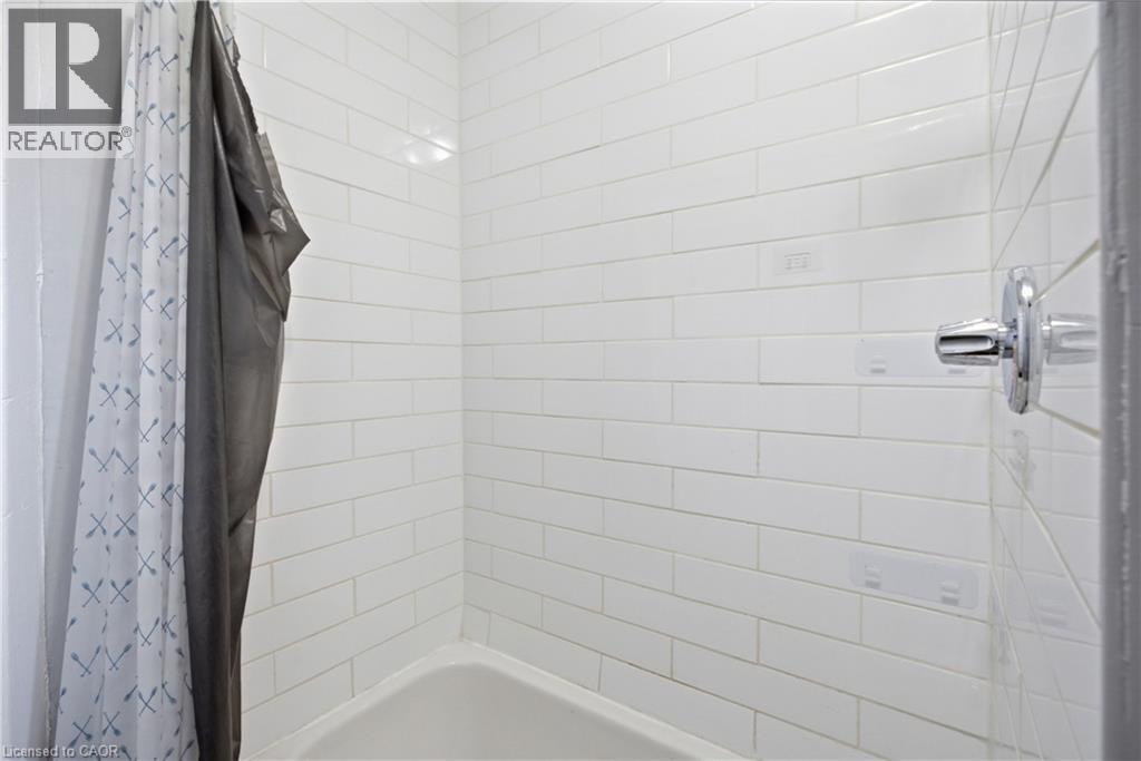 1539-1547 Barton Street E Property Photo 11