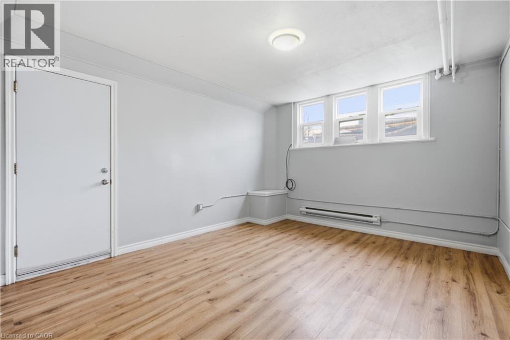 1539-1547 Barton Street E Property Photo 17