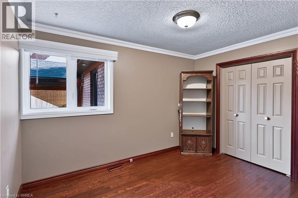 7 Charlton Drive Property Photo 12