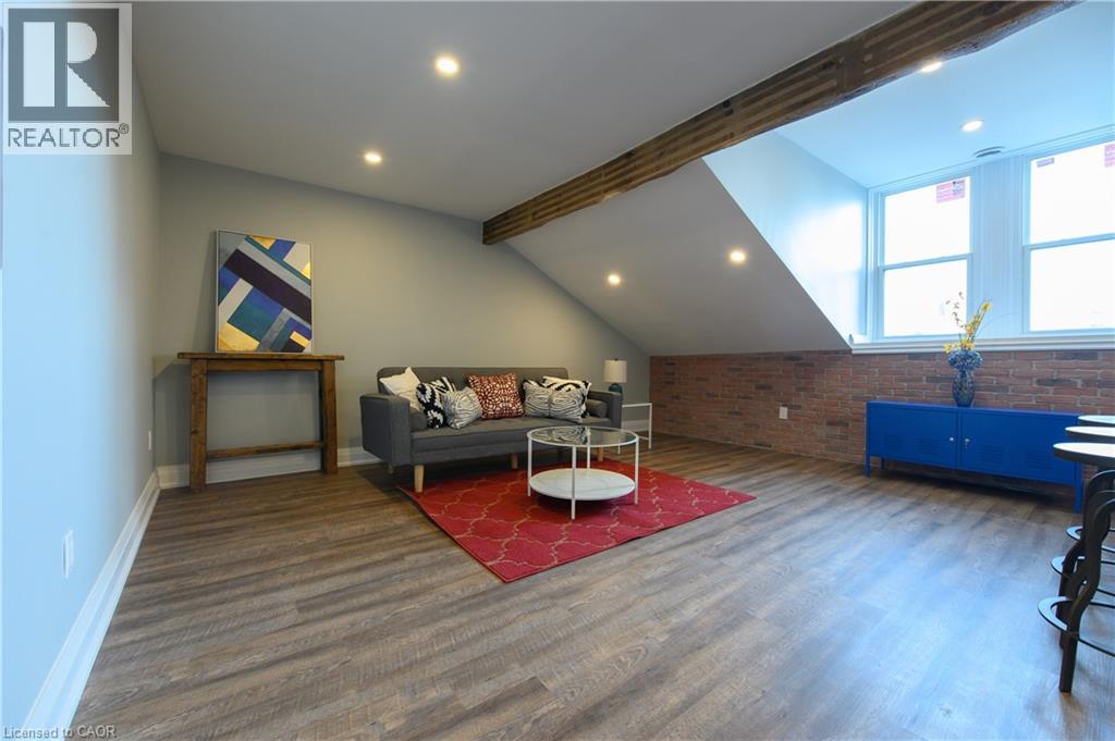 148 James Street S Property Photo 25