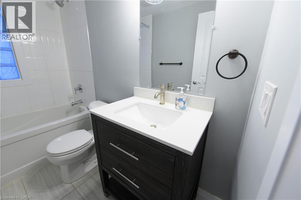 148 James Street S Property Photo 31