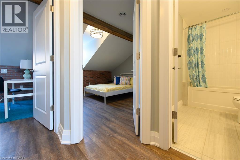 148 James Street S Property Photo 33