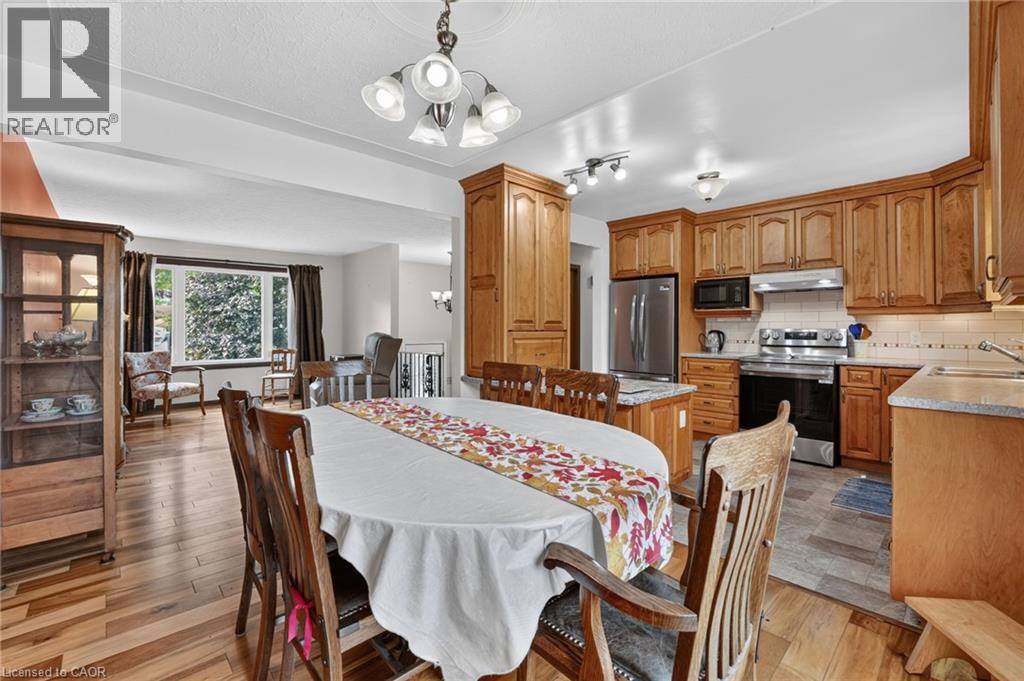 5 Brooks Circle Property Photo 12