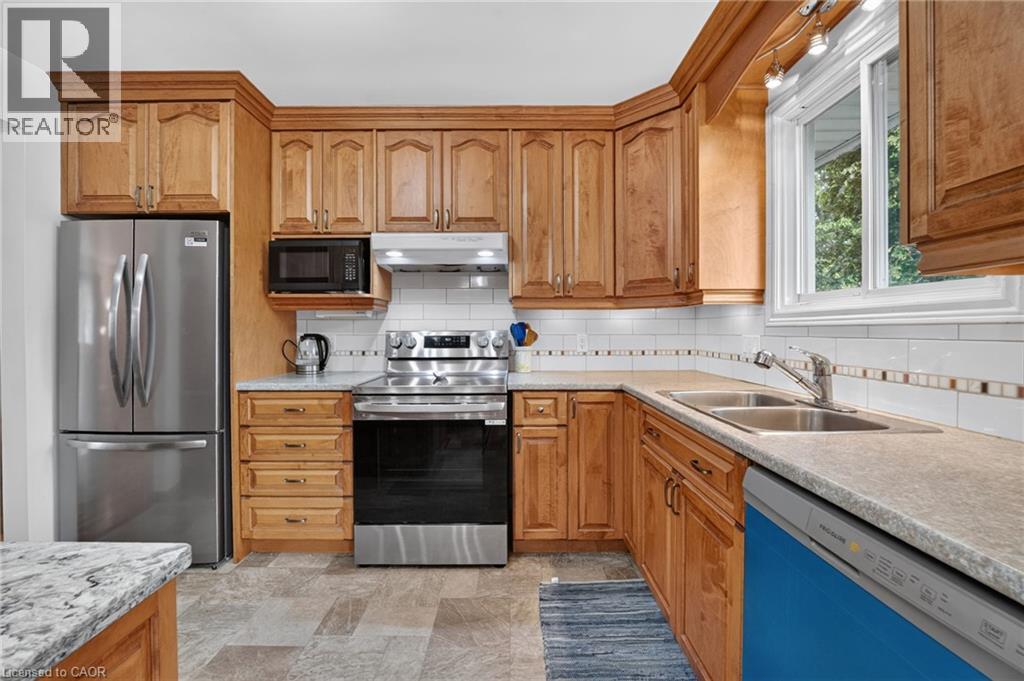 5 Brooks Circle Property Photo 14