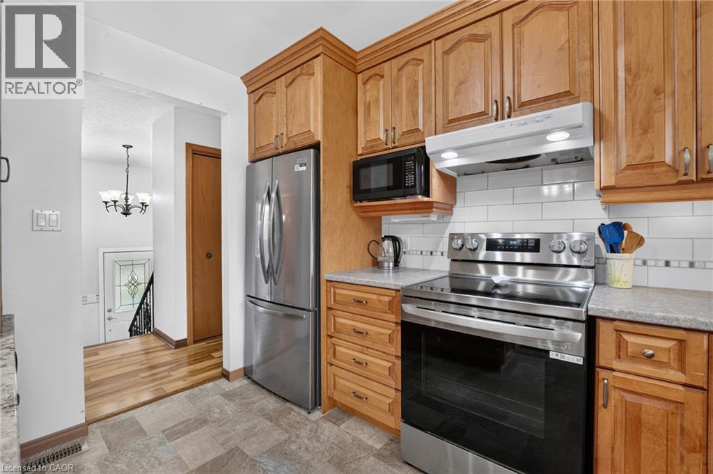 5 Brooks Circle Property Photo 15
