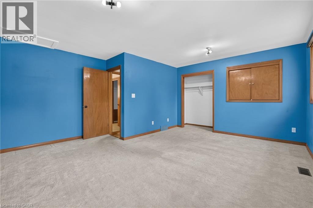 5 Brooks Circle Property Photo 24