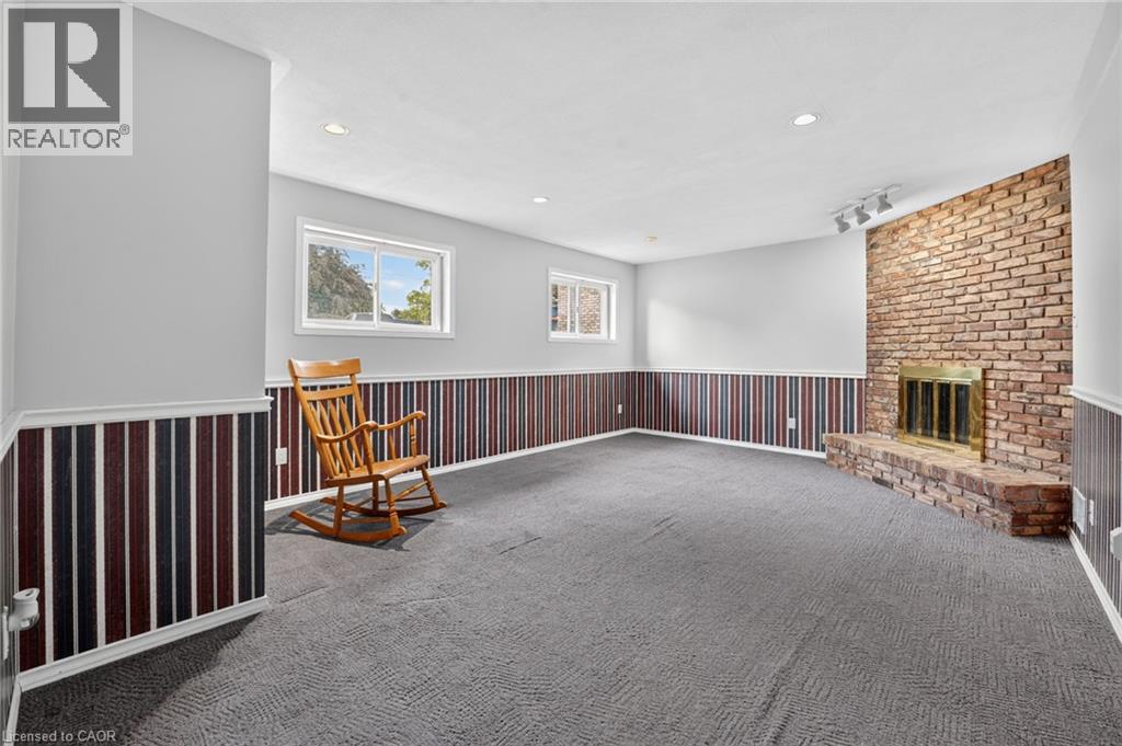 5 Brooks Circle Property Photo 30
