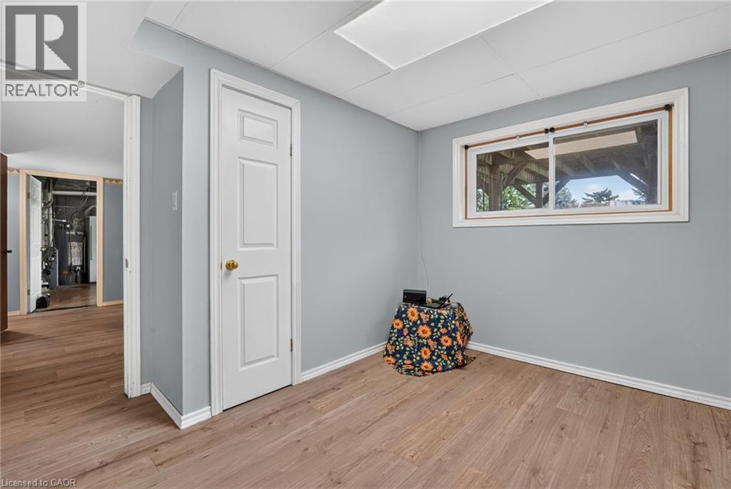 5 Brooks Circle Property Photo 34