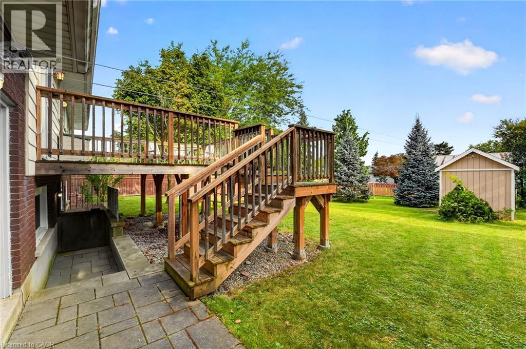 5 Brooks Circle Property Photo 38