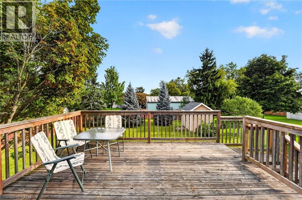 5 Brooks Circle Property Photo 40
