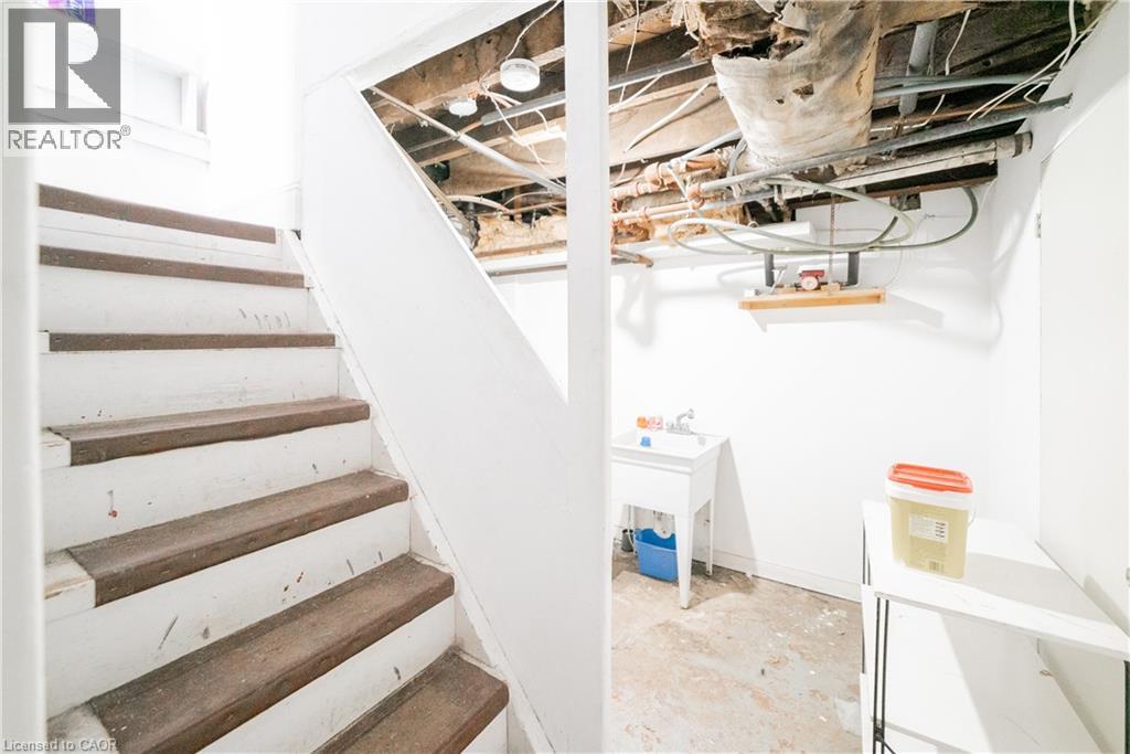 52 Proctor Boulevard Unit# Main Property Photo 34