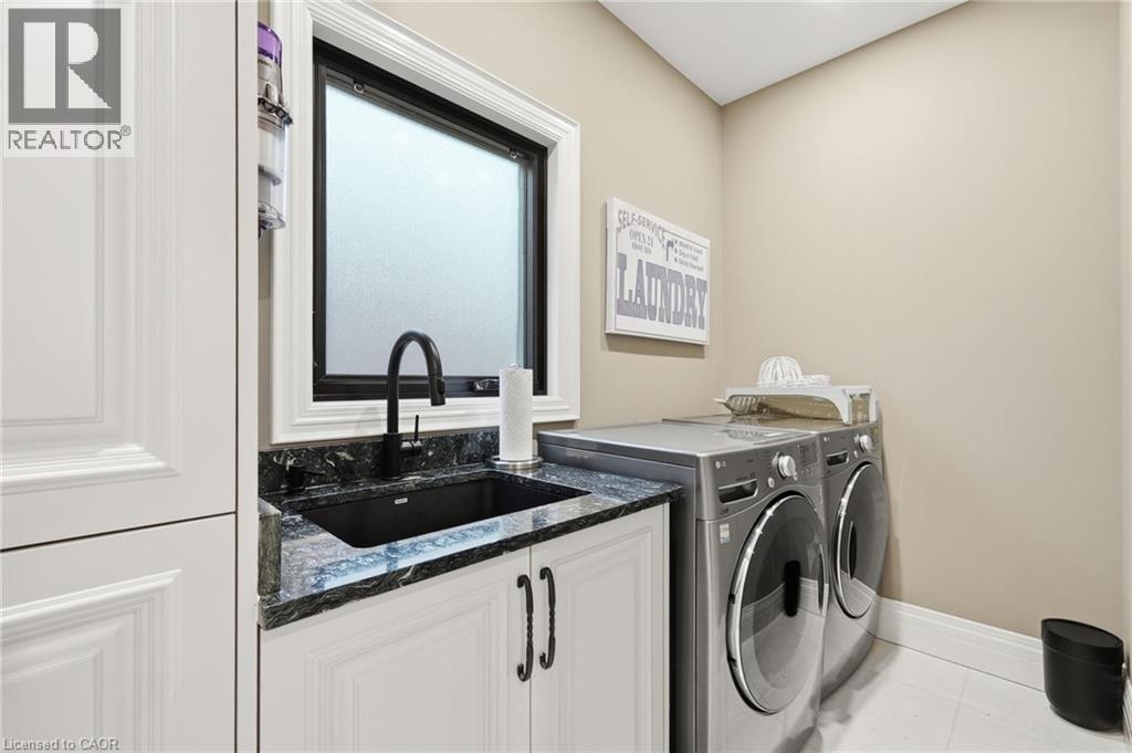 916 Foxbrook Court Property Photo 34