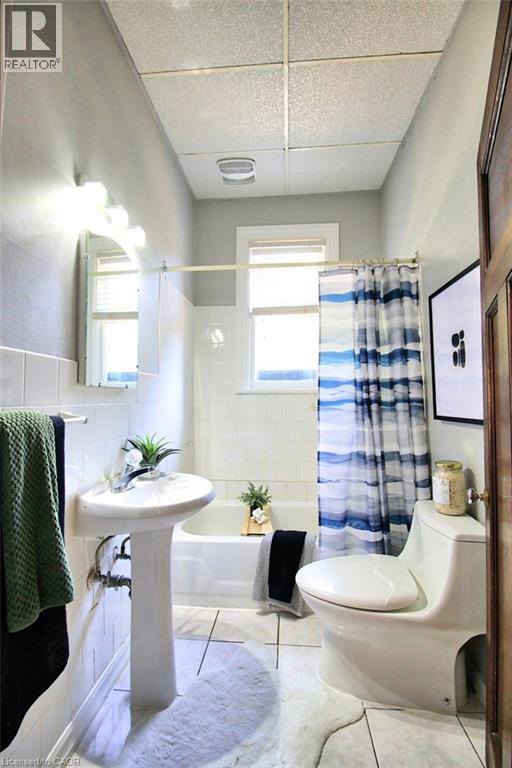 11 Eastbourne Avenue Unit# 1 Property Photo 14