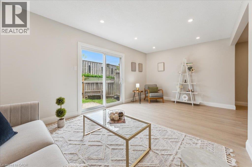 25 Valleyview Road Unit# 17 Property Photo 6